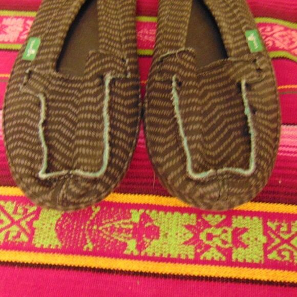 EUC SANUK Black Gray Dotted Pattern Teal Inside Flats Loafers Casual Size 7 - Picture 4 of 8